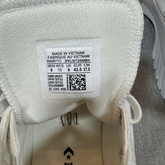 Converse Chuck Taylor All Star Lugged 2.0 Men's 9 Women's 11 High Top Platform - Picture 9 of 10